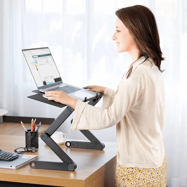 FlexStand – Justerbar ergonomisk laptop-stativ med 360° roterende ben og køleventiler