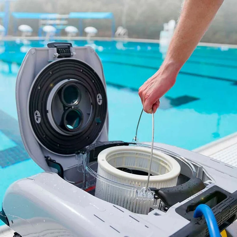 Dolphin C7 Robot limpiafondos para piscina pública