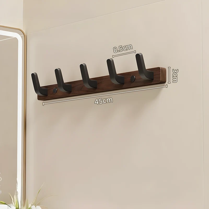 WalnutWisp - Minimalistisk vægkrog med naturlig træåring og glat finish