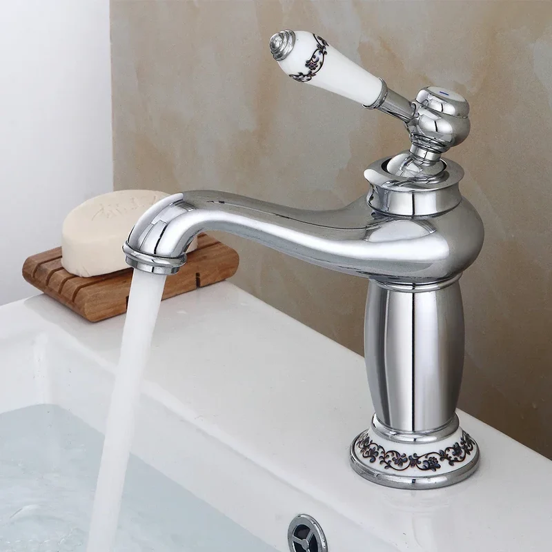 LuxeFlow – Badeværelsesarmatur i vintagestil med elegant design og nem installation