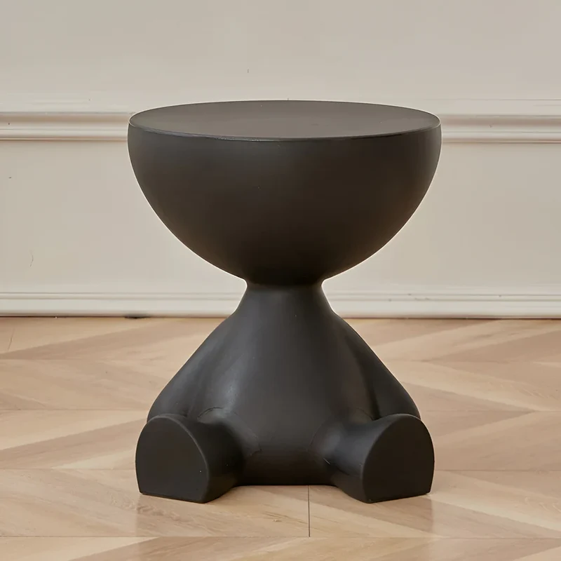 StyleNest – Rundt sidebord med moderne design og multifunktionel brug