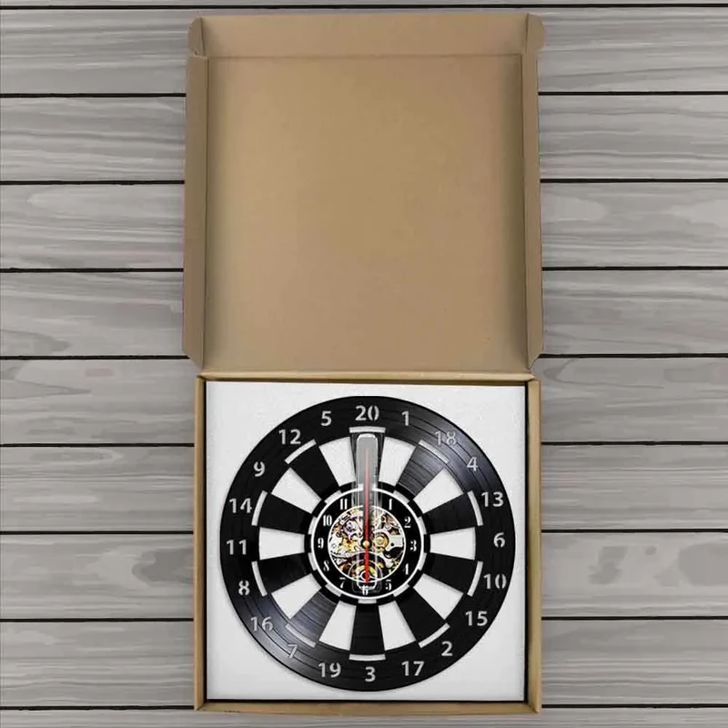 TimeArt – Vintage Dart vægur med lydløs bevægelse og udskifteligt lys