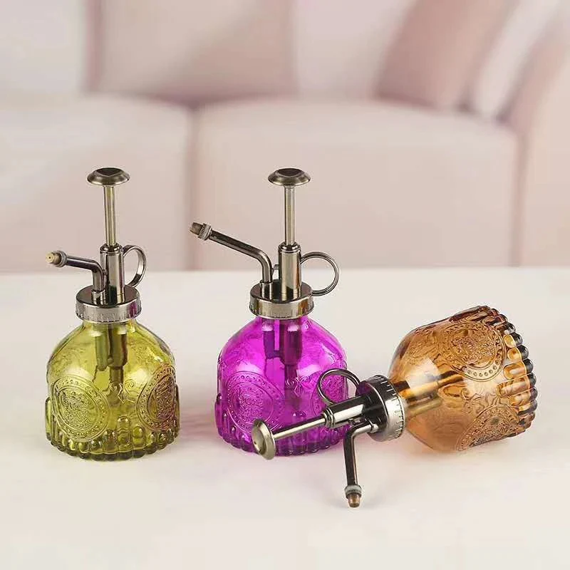MistEase – Vintage Design Sprayflaske med Pumpe til brug i hjemmet og haven