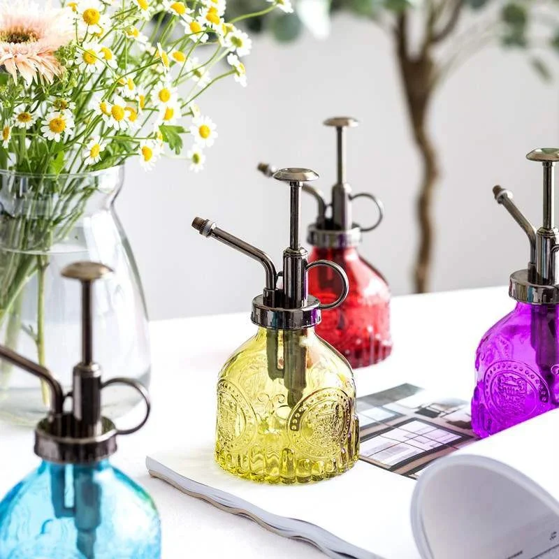 MistEase – Vintage Design Sprayflaske med Pumpe til brug i hjemmet og haven