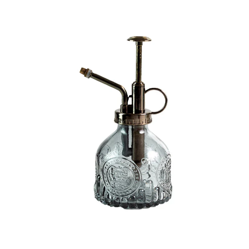 MistEase – Vintage Design Sprayflaske med Pumpe til brug i hjemmet og haven