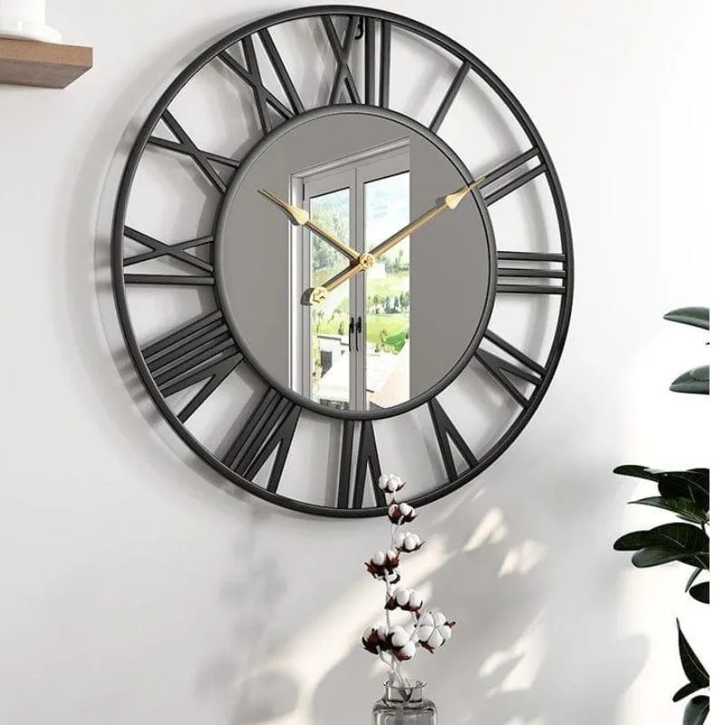 TimeCraft – Stilfuldt vægur med tidløse romertal og elegant design med åben skive