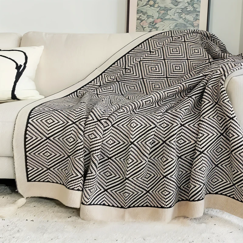 ComfyNest – Geometrisk mønster tæppe til sofa og seng med moderne stil