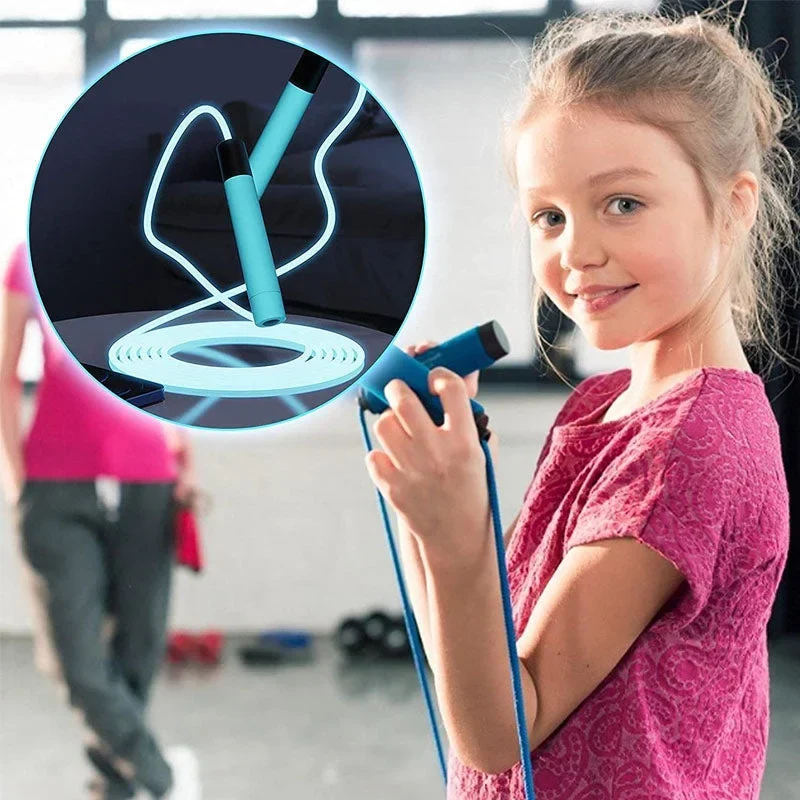 GlowFit – LED hoppereb med ergonomiske håndtag til forbedret nattræning