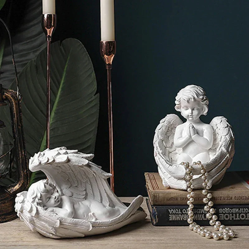 SeraphGlow - Elegant engle lysestage for en tidløs charme