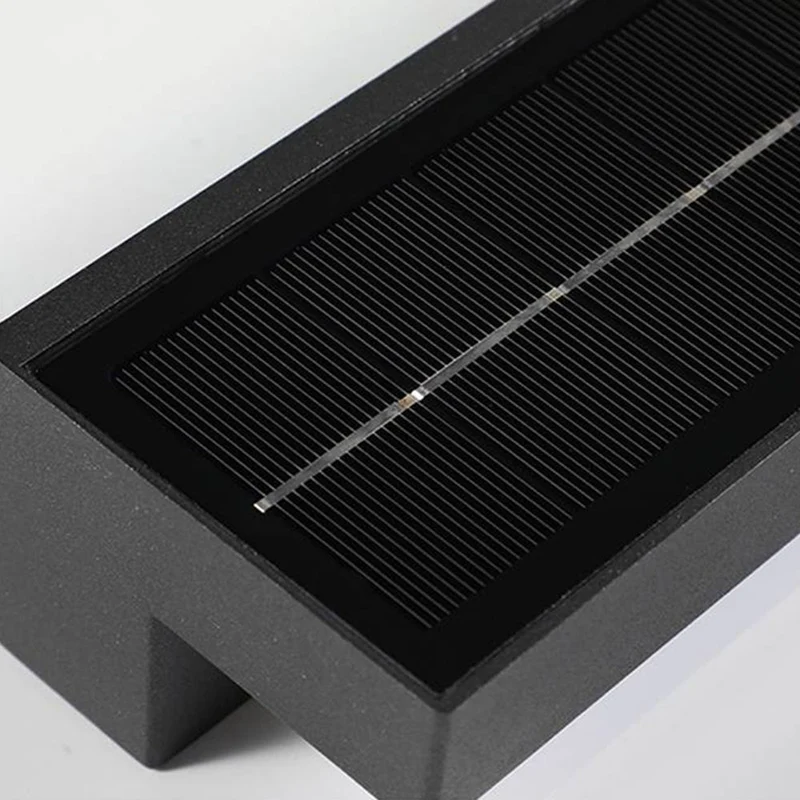 LumiGuard - Elegant solcelle udendørs væglampe med myggekontrol