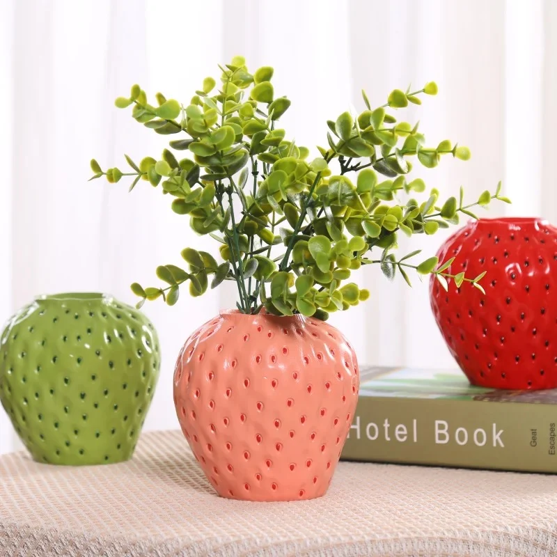 BerryJoy - Jordbær inspireret dekorativ blomstervase