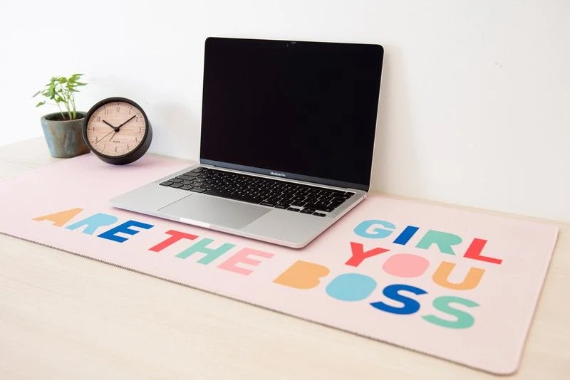 TAPPETO PER COMPUTER MOUSE PAD XXL GIRL 80CM