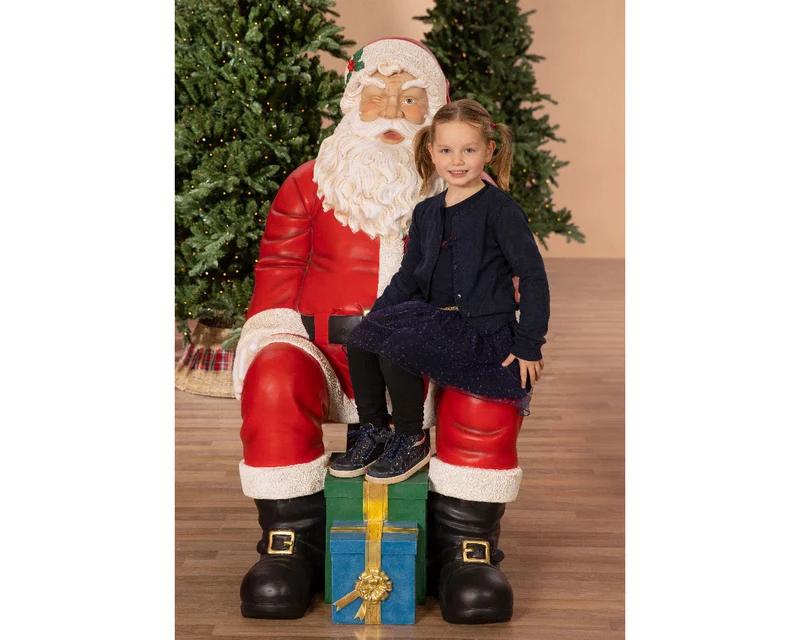 BABBO NATALE SEDUTO CHE FA L'OCCHIOLINO H137CM